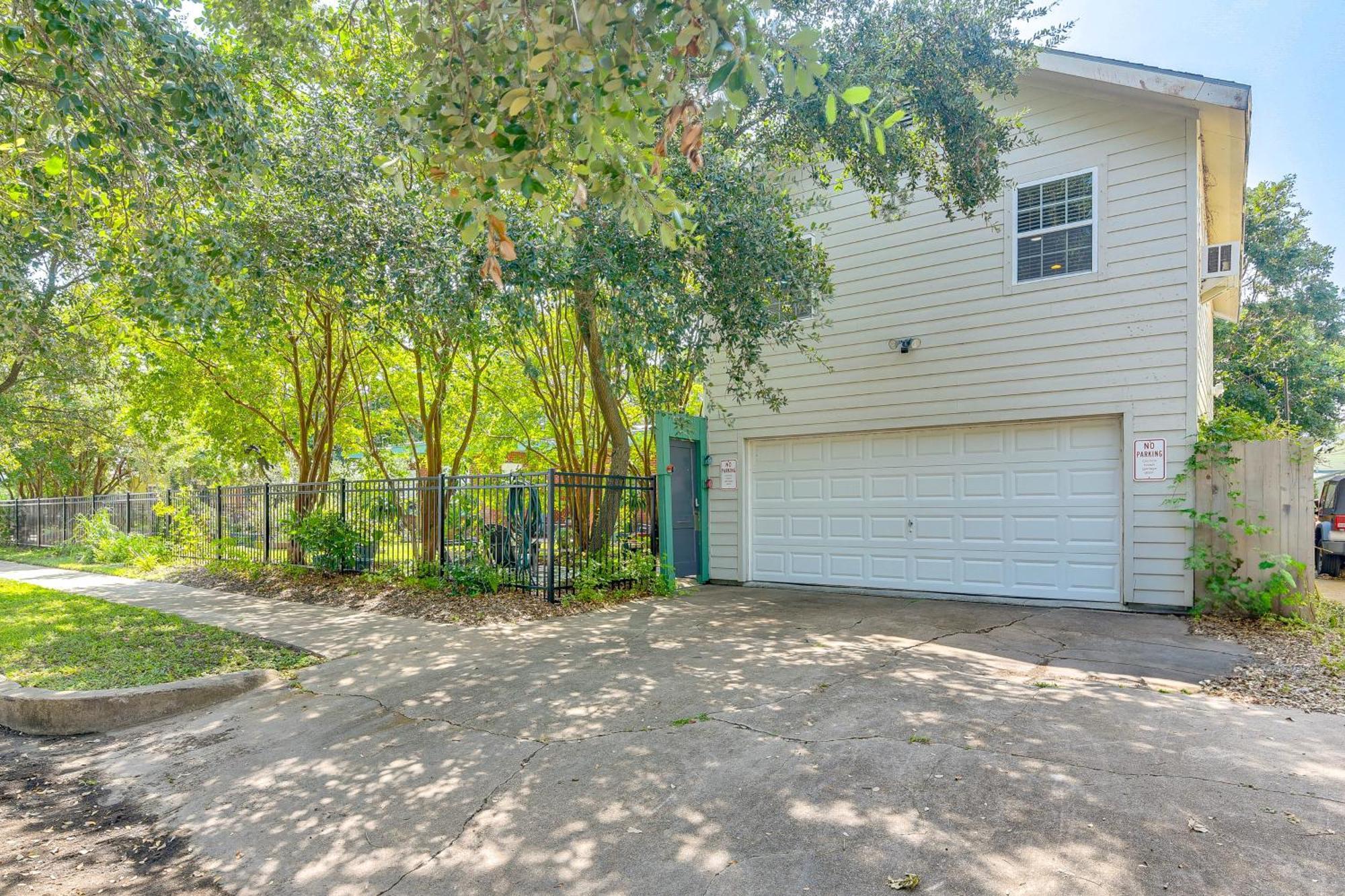 Cozy Galveston Apartment With Private Beach Pass! Esterno foto