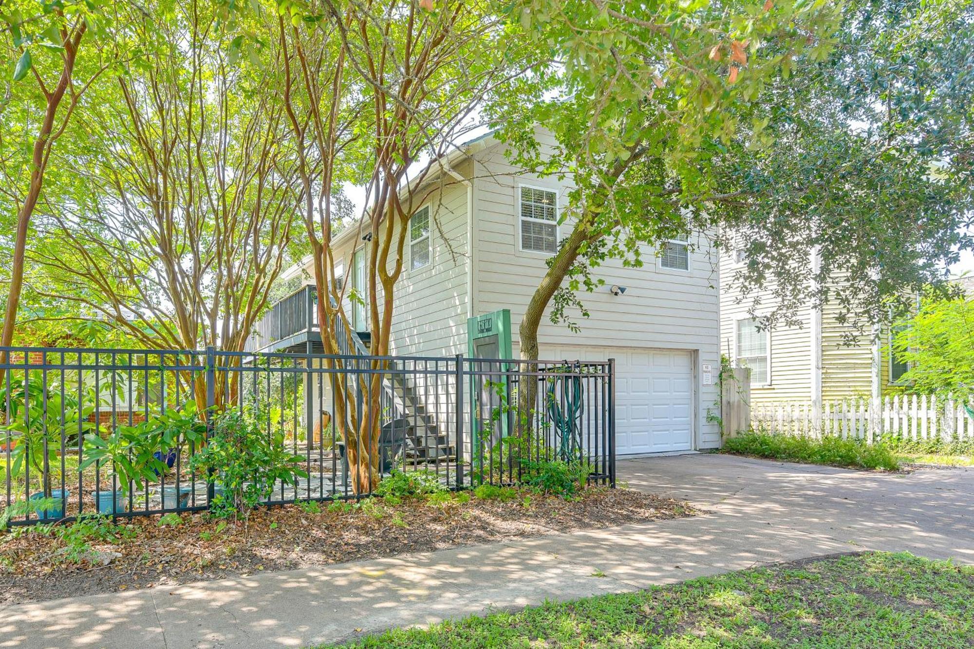 Cozy Galveston Apartment With Private Beach Pass! Esterno foto